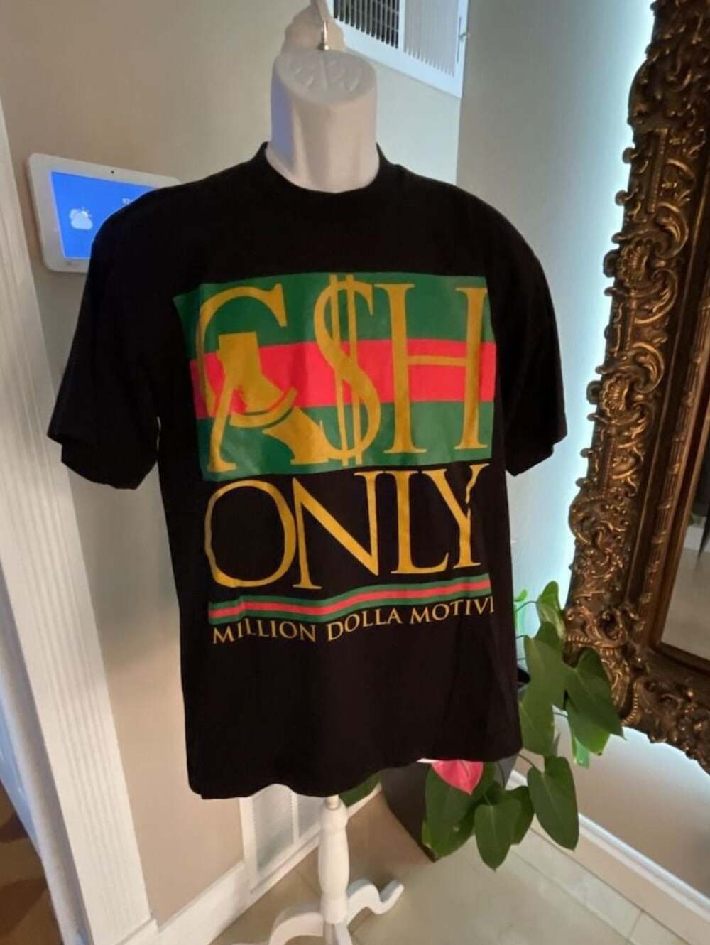 Million Dolla Motive Cash Only Graphic T-Shirt Size Large